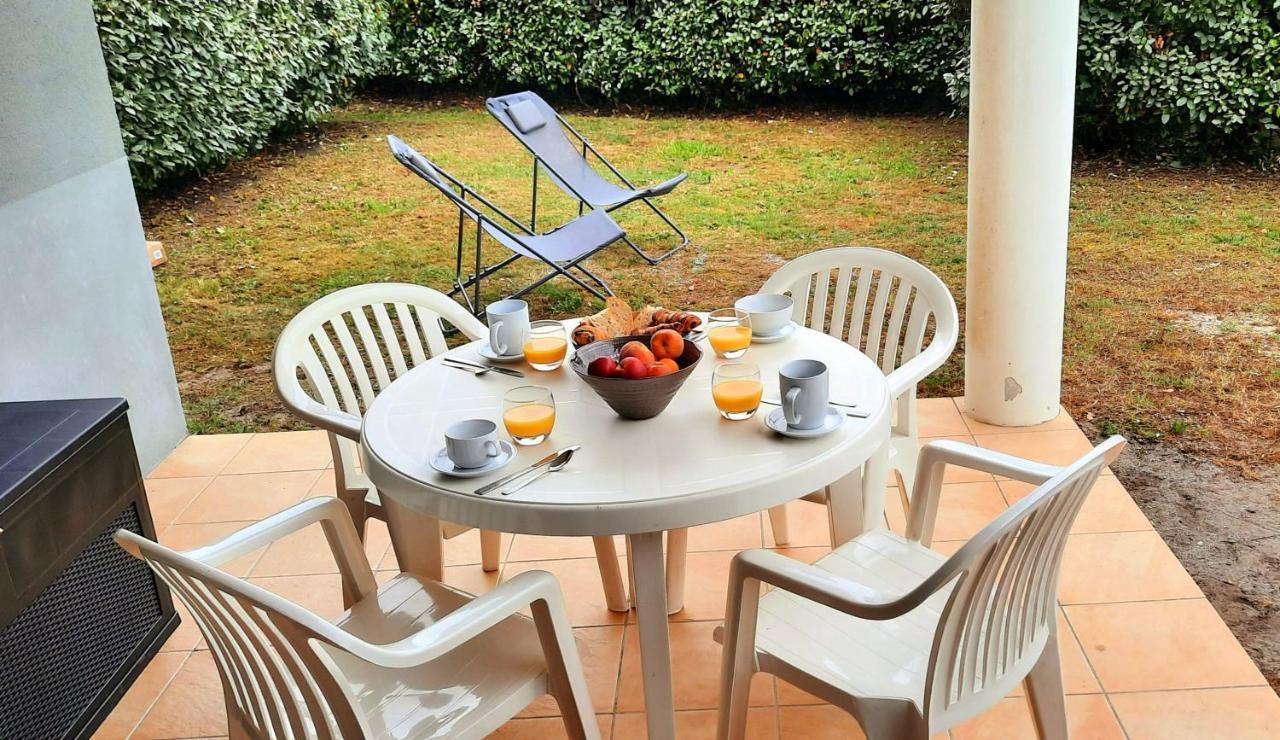 Chez Ced Et Laeti: Private Apartment with Garden, Pool, and Coastal Charm Le Verdon-sur-Mer Exterior photo